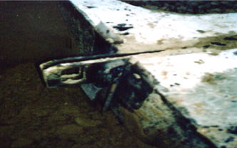 Welding of the last three top rows of RW blocks.